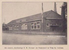 R.K. Naai en bewaarschool 23 mei 1926 n.2 FB 8 dec. 2014 en site 27-9-2017.jpg