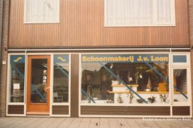 Winkel schoenmakerij Jan v Loon Arnhemseweg Rheden FB 21-7 website 29-7 2017.jpg