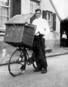 Bakker Ap Meeuwissen Veerweg 85 Rheden 1950-2 FB 6 mei 2015.jpg