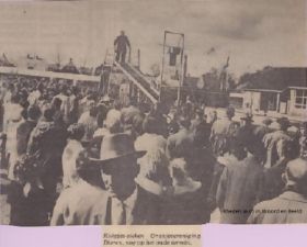 Kuipje steken oude kermis terrein Harderwijkerweg jaren 60 FB 15-7en site 29-7-2017.jpg