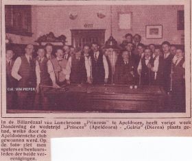 Biljartver.-club Gelria Dieren maart 1927 met naam WP.jpg