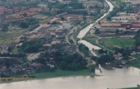 Luchtfoto 1995 van kanaal en verre omgeving FB 1 april 2015 met RWB en WP.jpg