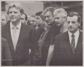 April 1999 Willem Alexander en dir. Klaas Dantuma FB 27 sep. 2015.jpg