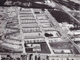 Foto woonwagenkamp terrein aan Kanaalweg begin jaren zestig.jpg