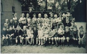 Bewaarschool Kruisstraat in of rond 1950 FB 3 juli 2016.jpg