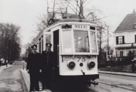 Tram Velp in Oosterbeek  april 1942 FB 27 jan. 2016.jpg