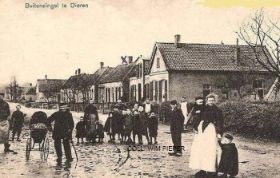 Fotokaart april 1913 begin Buitensingel genomen vanaf de Wilhelminaweg FB 31-1-2014 en site 3-10-2017.jpg